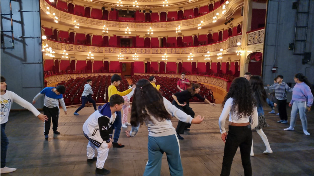 Alumnos en el proyecto Vínculos al teatro Fortuny