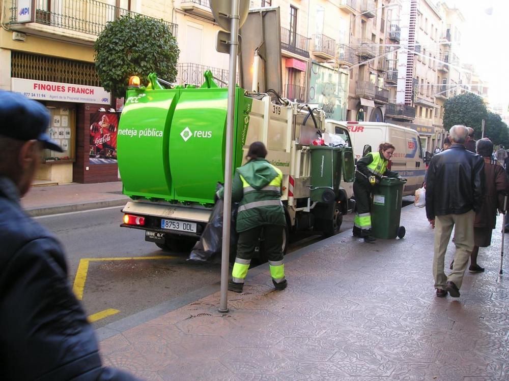 Camión de recogida comercial.