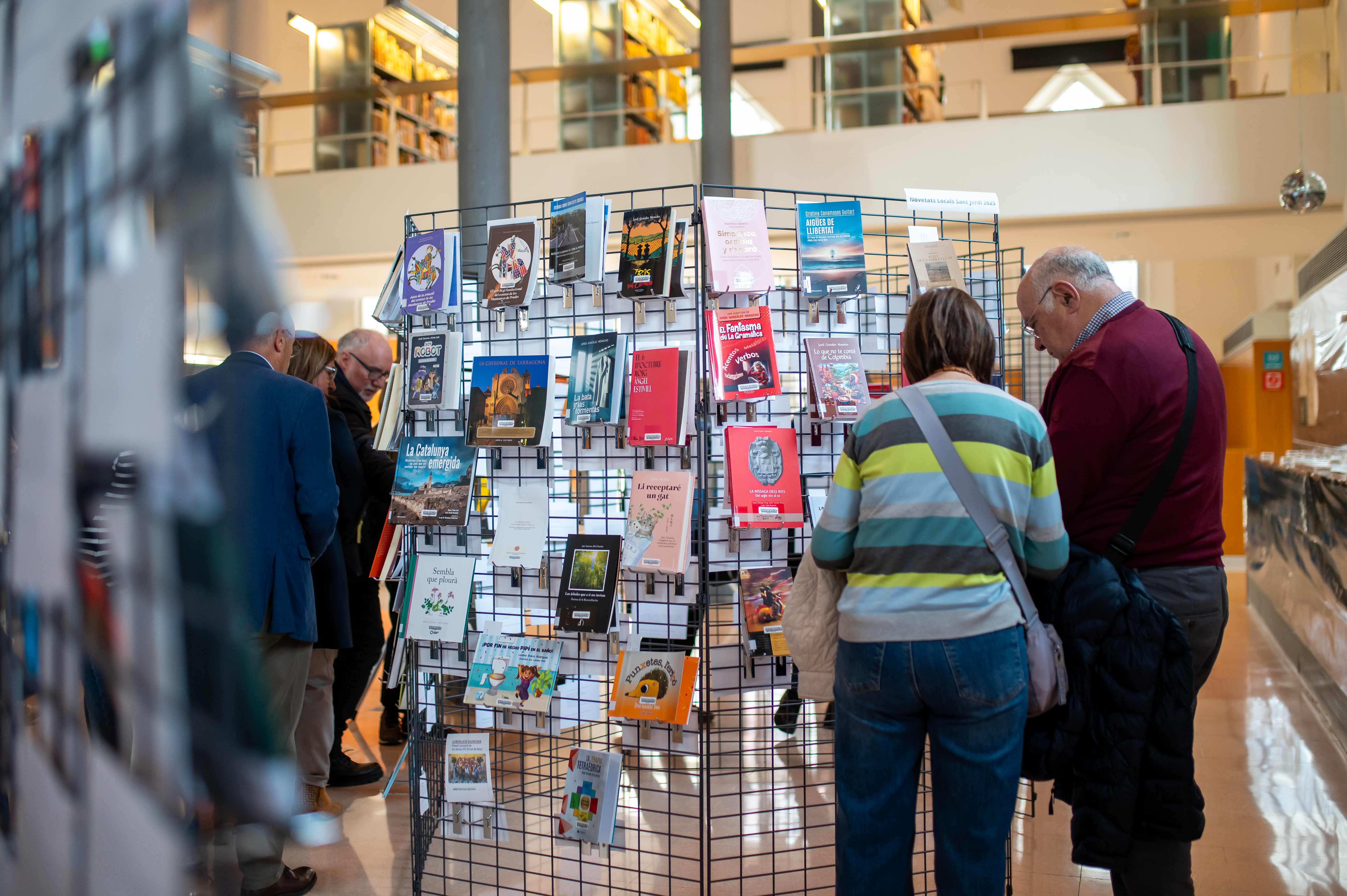 Revetlla literària Sant Jordi 2025 Biblioteca Xavier Amorós
