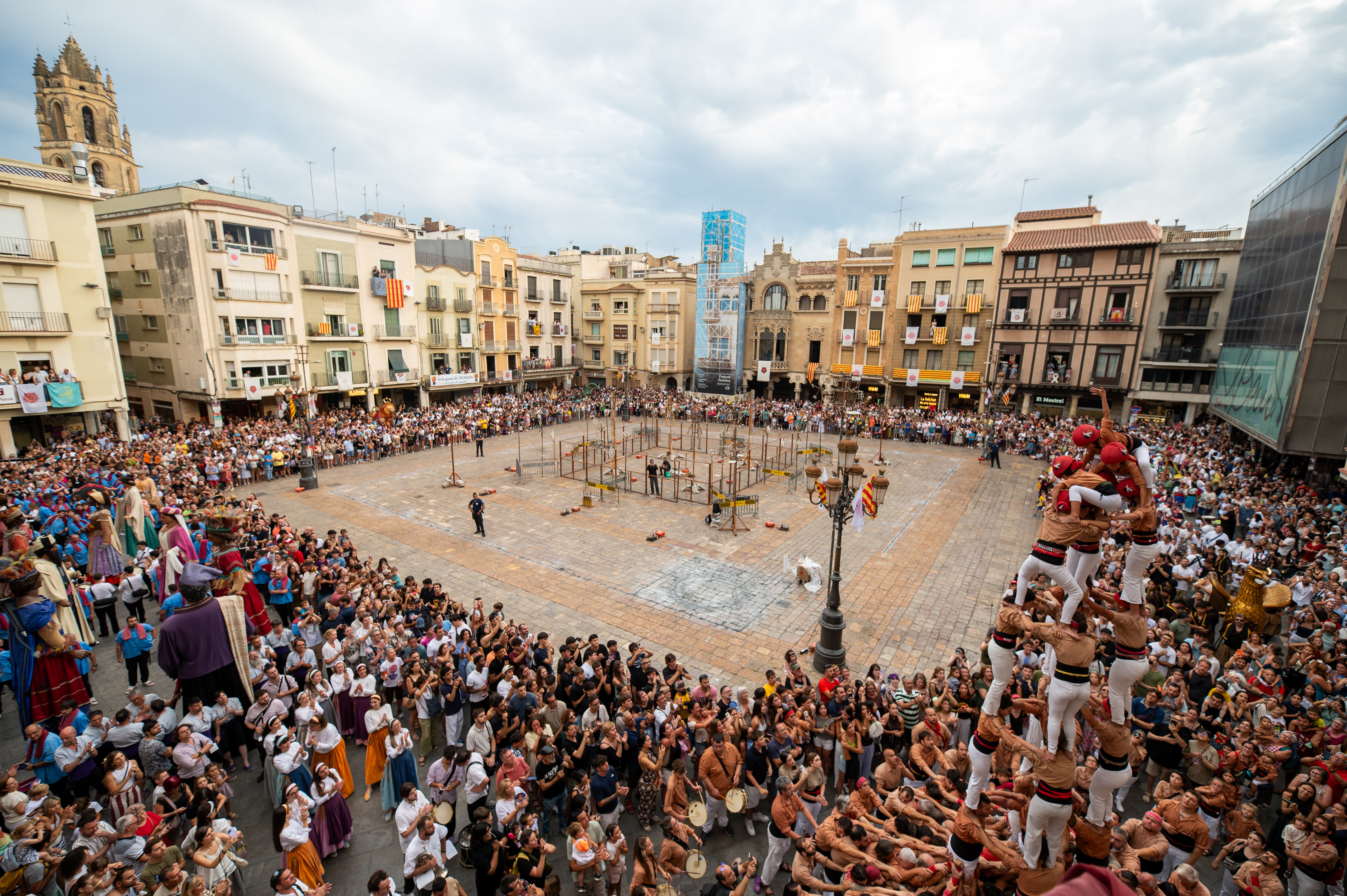 La vígilia i les Completes de Sant Pere 2026