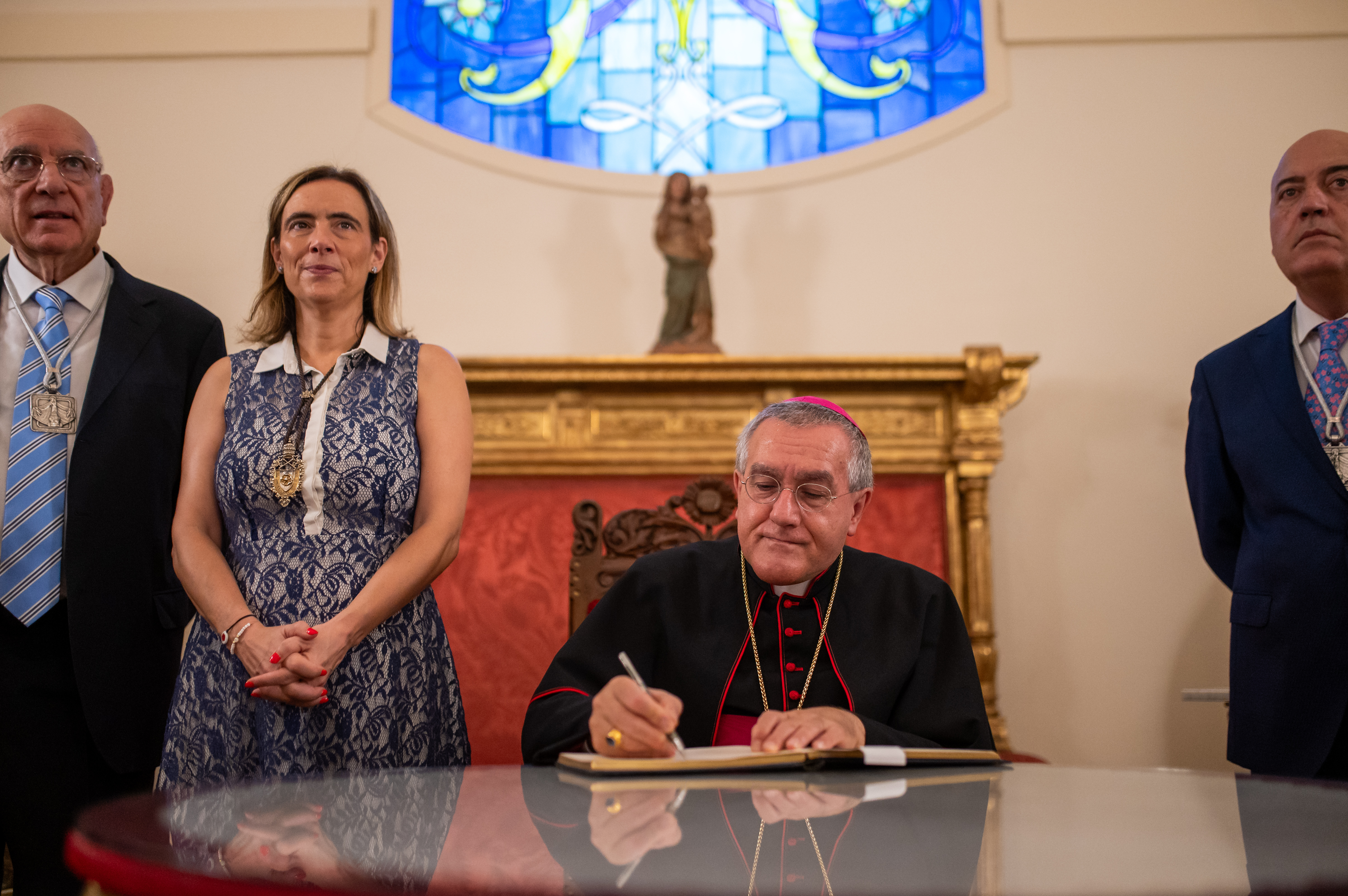 Visita nunci apostòlic Piero Pioppo