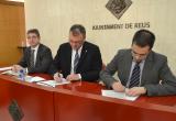 Signatura del conveni per obrir a Reus un servei d’assessorament sobre deute hipotecari 
