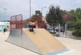Imatge dels nous elements instal·lats a l'skate park de Reus amb usuaris Imatge dels nous elements instal·lats a l'skate park de Reus amb usuaris
