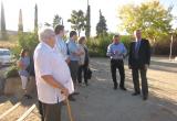 L'alcalde de Reus i els regidors que l'acompanyaven escoltant les sol·licituds dels veïns.