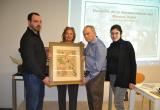 Imatge dels descendents del mestre Vidal el desembre de 2017 a l'Arxiu Municipal