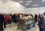 Imatge de la visita al Mausoleu del General Prim