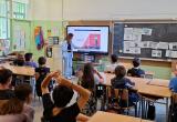 Taller «Desplaçades. Les escoles tenim els braços oberts» a l'Escola La Vitxeta