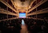 Foto d'arxiu de l'obertura de l'Any Ferrater al Teatre Bartrina