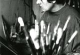 Isabel Mas treballant. 1973. Del fotògraf Josep Branchat. Fons familiar germans Salter Mas
