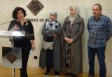 Imatge de la roda de premsa amb la regidora Vilella i les persones testimoni de l'experiència d'ocupabilitat