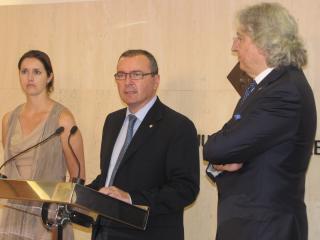 L’alcalde de Reus, Carles Pellicer; la regidora delegada de l’Àrea de Promoció Econòmica, Alícia Alegret; i el regidor d’Empresa