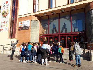 Foto d’arxiu, visites escoles al Mercat Central i al Mercat del Carrilet aquest 2019