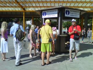 El nou punt d'informació turística a l'estació d'autobusos de Reus