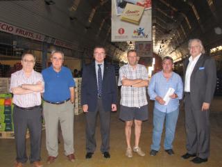 Visita de l'alcalde de Reus i el regidor d'empresa i ocupació al Mercat del Camp.