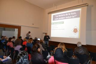 Imatge del taller d'assessorament en estalvi energètic realitzat aquest dijous