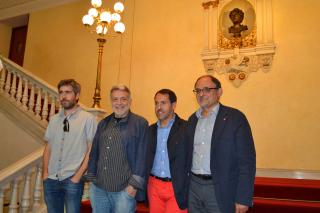 A la foto, Ivó Vinuesa (responsable dels muntatges audiovisuals de l'espectacle), Enric Majó, Francesc Cerro i Josep Margalef