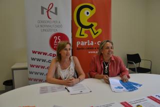 Imatge de la directora i la presidenta del CNL de Reus