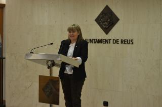 Imatge de la regidora de Formació per a la Integració, Montserrat Duch, durant la roda de premsa de presentació del Pla d'Entorn