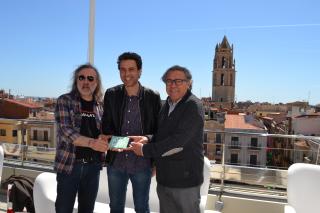 Imatge de Joan Reig, Fito Luri (al centre) i el regidor de Cultura, Joaquim Sorio aquest dimarts al Gaudí Centre
