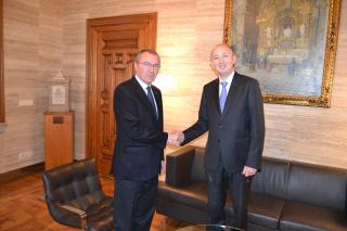 Imatge visita cònsol Kazakhstan a l'Ajuntament de Reus