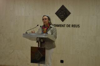 Imatge de la regidora d'Ensenyament i Política Lingüística, M. Dolors Sardà, aquest divendres