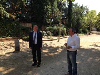 Imatge de la visita de l'alcalde i el regidor de Via Pública al passeig de la Boca de la Mina aquest dimarts