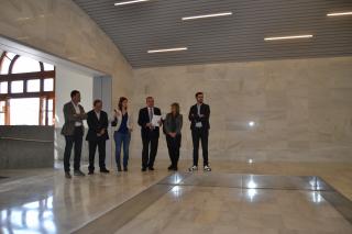 Visita al nou espai del cementiri que acollirà el mausoleu de Prim