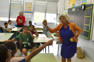 Foto de l'activitat a l'escola Rosa Sensat