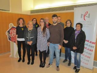 Imatge de l'acte de lliurament, amb Marta Nus (primera per l'esquerra)