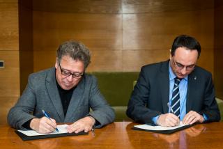 Signatura del conveni de col·laboració entre l'Institut de Cultura de Barcelona i l'Ajuntament de Reus.