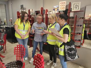 Visita educadors a un comerç