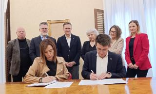 L’alcaldessa de Reus, Sandra Guaita, i el rector de la URV, Josep Pallarès