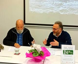 Donació de llibres del Centro Latinoamericano a la Bliblioteca Pere Anguera