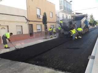Asfaltat carrer de Roger de Llúria