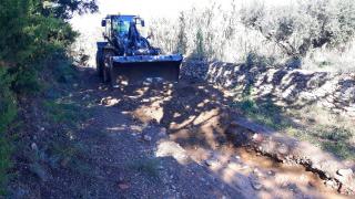 Treballs arranjament camins afectats per llevantada