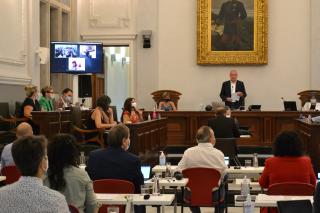 Ple híbrid telemàtic i presencial