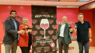 Foto de família presentació de la Reus Viu el Vi