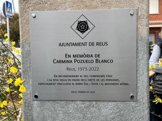 Descobriment de la placa dels Jardins de Carmina Pozuelo Blanco