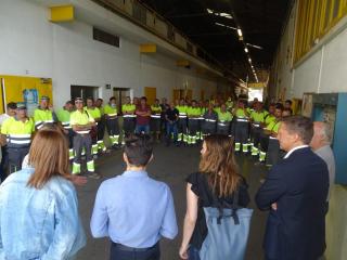 Visita de l'alcaldessa, Sandra Guaita, a les Brigades Municipals