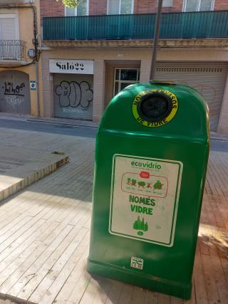 Nous contenidors vidre petits