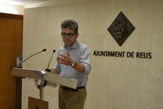 Imatge del regidor de Promoció Econòmica durant la conferència de premsa d'aquest dijous