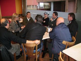 Reunió entre els regidors del govern i els membres de l'associació de Mas Iglesias.