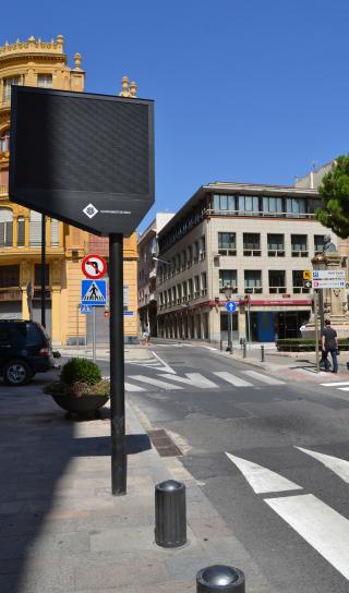Imatge del panell instal·lat a la plaça de Catalunya