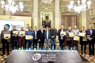 Foto de família premiats Premis CDO als millors olis 2018