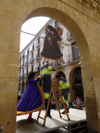 La primera cama l'han serrat membres de la brigada i el dibuixant Eloi Romañá