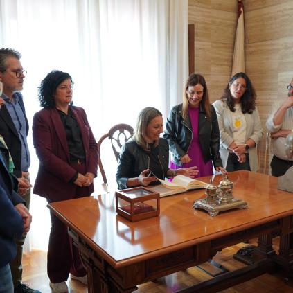 Visita institucional de la consellera d'Igualtat i Feminisme Accedeix a Visita institucional de la consellera d'Igualtat i Feminisme