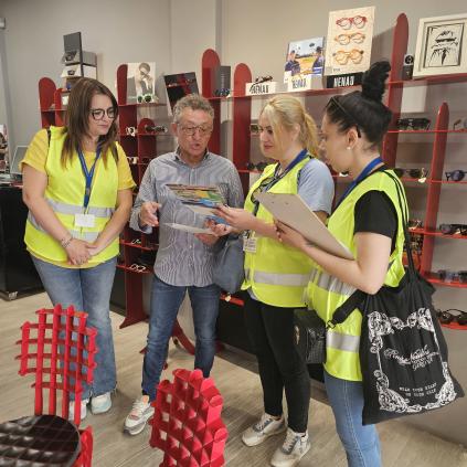 Visita educadors a un comerç Accedeix a Visita educadors a un comerç