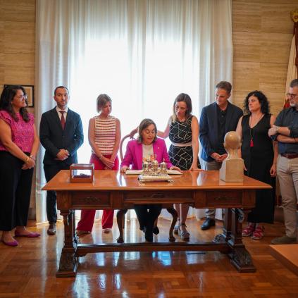 Accedeix a Visita institucional consellera Sílvia Paneque