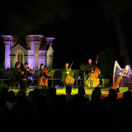 Accedeix a Concert Cementiri General Reus 2025. Foto Cristina Ruiz FuneCamp