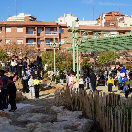 Accedeix a Inauguració del refugi climàtic de l'escola Teresa Miquel i Pàmies